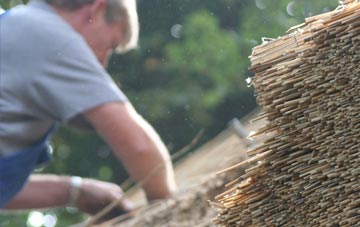 professional Vauxhall thatchers